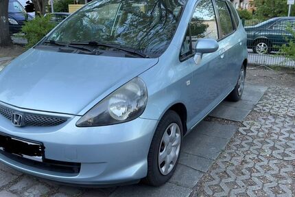 Honda Jazz 118.500 km 2.500 &euro; Berlin 13581