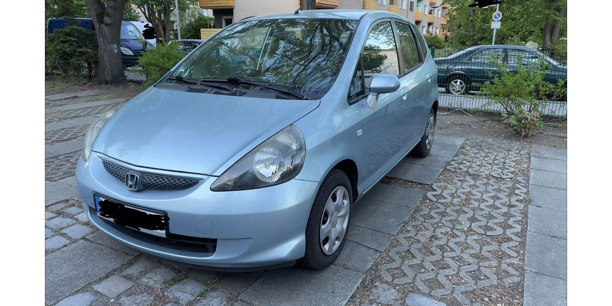 Honda Jazz 118.500 km 2.500 &euro; Berlin 13581