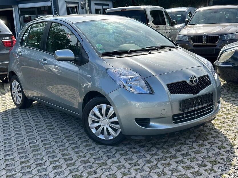 Yaris