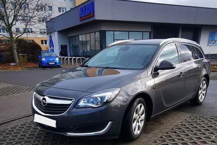 Opel Insignia 183.221 km 8.200 € Berlin 10319