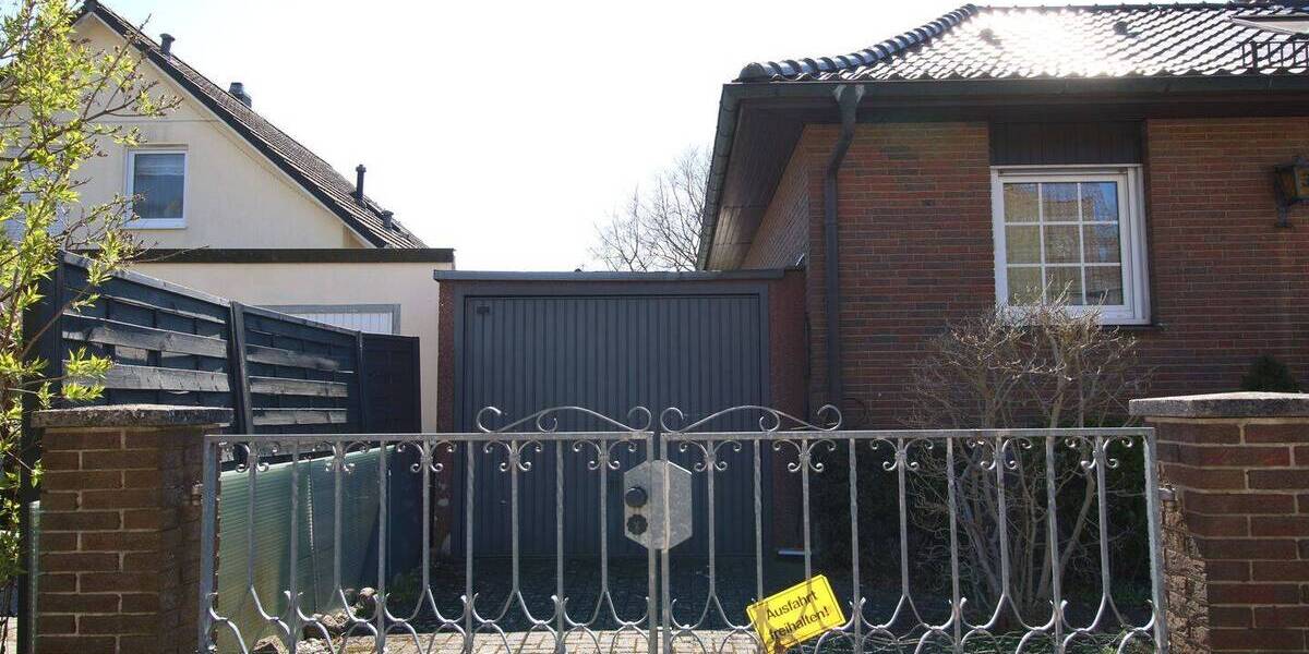 Bungalow Berlin Spandau - 3 Zimmer, 101 m&sup2;, 350.000&euro; | Angebot:26162844