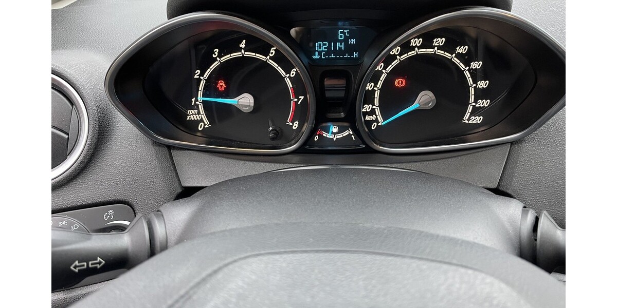 Ford Fiesta 104.950 km 5.200 &euro; Berlin 10178