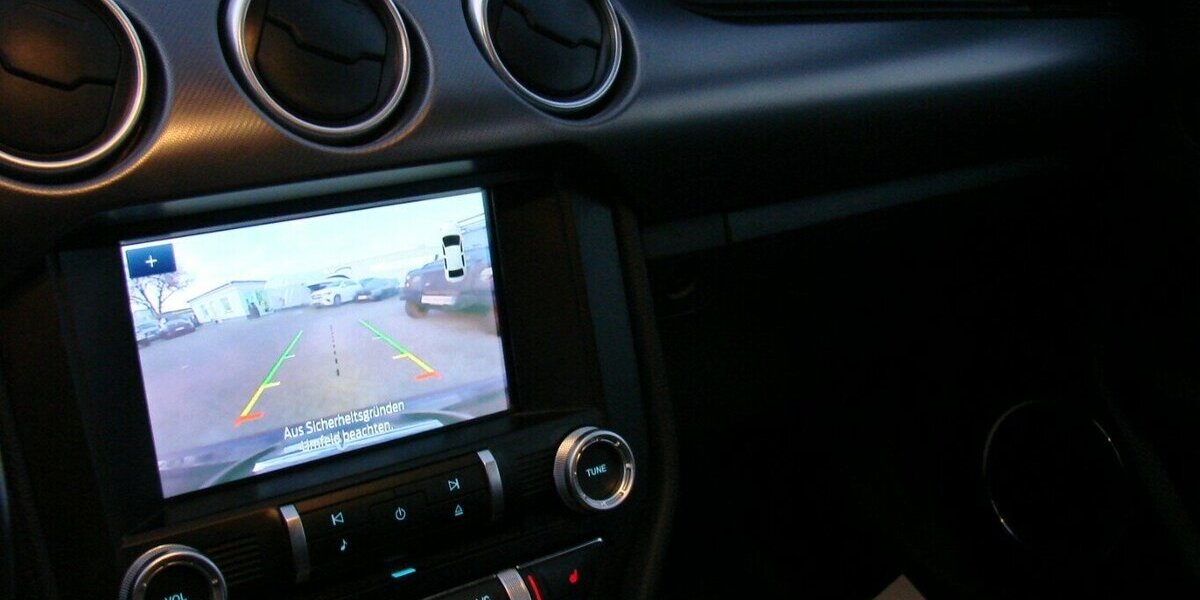 Ford Mustang GT 5.0 V8 Fastback SVT Performance Deutsch 37.112 km 36.980 &euro; Falkensee 14612