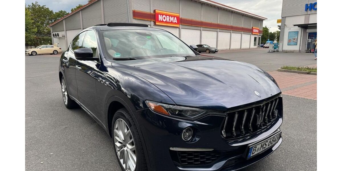 Maserati Levante 49.989 km 41.999 &euro; Berlin 12349