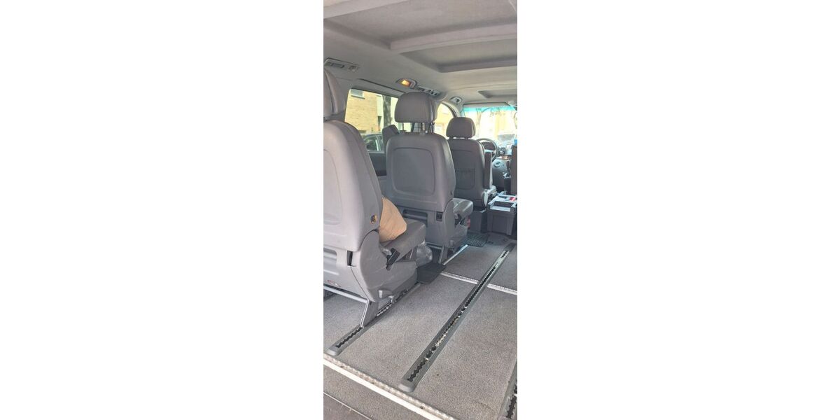 Mercedes-Benz Viano 226.000 km 6.500 &euro; Berlin 13403