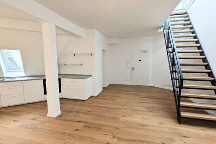 Wohnung zum Mieten in Berlin 2.077 € 84 m² 2 zimmer