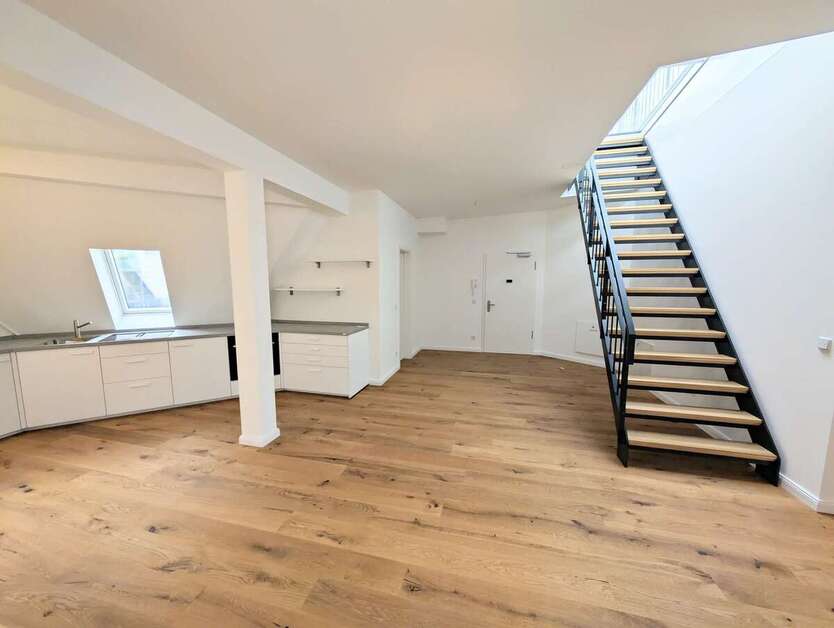 Wohnung zum Mieten in Berlin 2.077 € 84 m² 2 zimmer