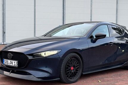 Mazda 3 82.000 km 16.700 € Strausberg 15344