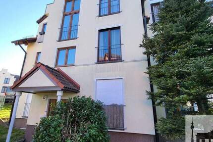 Dachgeschoss-Wohnung als solides Investment! 2 zimmer