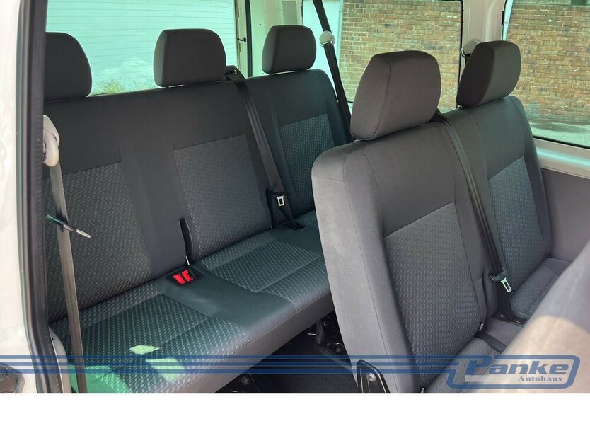VW T5 Transporter Kombi 1. Hand 8 sitzer 169.000 km 14.990 € Berlin 13187
