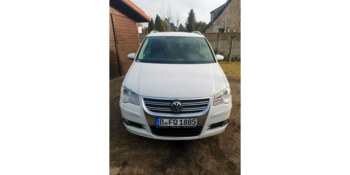 VW Touran 167.000 km 5.500 &euro; Berlin 13629