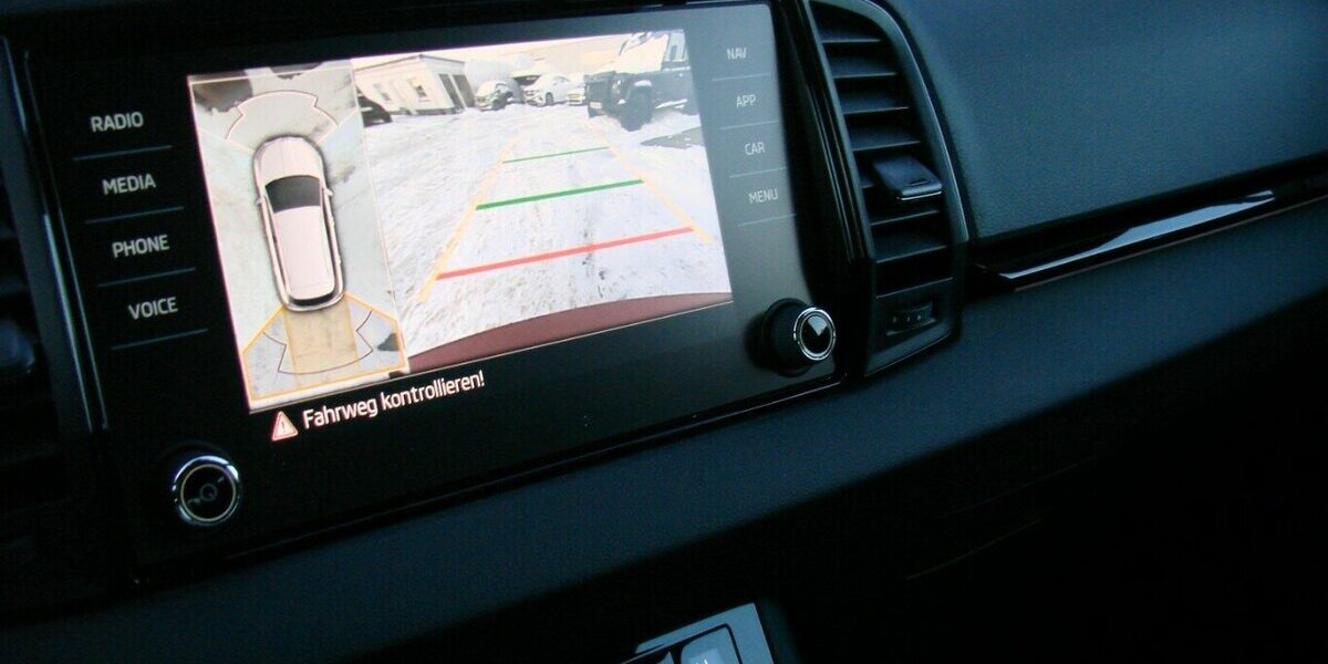 Skoda Karoq 2,0TSI Sportline 4x4 ACC Columbus 360º 3.987 km 37.980 &euro; Falkensee 14612