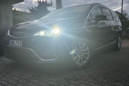Chrysler Pacifica 115.000 km 19.999 € Bernau 16321