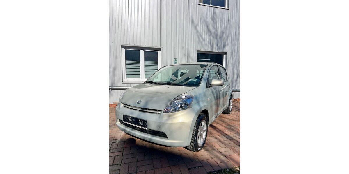 Daihatsu Sirion 118.412 km 2.299 &euro; Berlin 12679