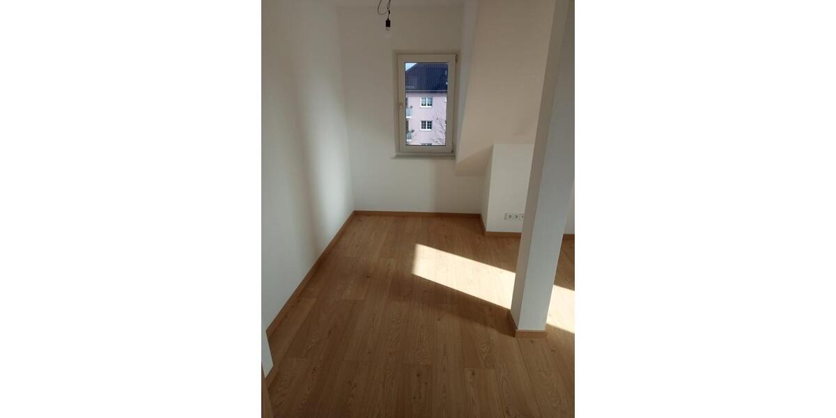 Dachgeschoßwohnung Wildau - 2 Zimmer, 48 m&sup2;, 1.050&euro; | Angebot:25293810