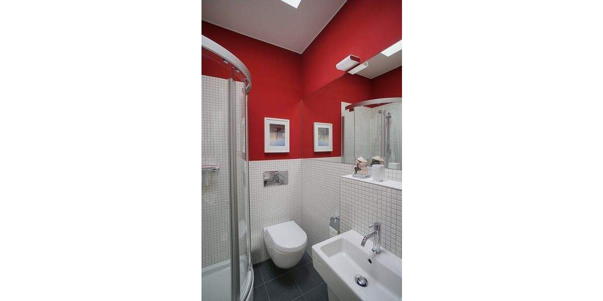 Befristet auf 2 Jahre: Über den Dächern des Prachtboulevards - Möblierte Terrassenwohnung am Frankfurter Tor 2 zimmer