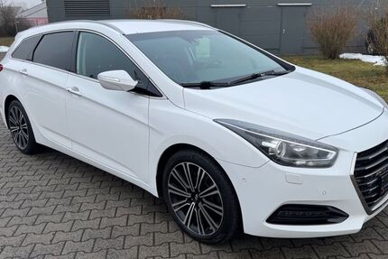 Hyundai i40 215.582 km 7.900 &euro; Mittenwalde 15749