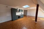 Dachgeschoßwohnung Berlin Lichtenberg - 3 Zimmer, 97 m&sup2;, 1.700&euro; | Angebot:27624158