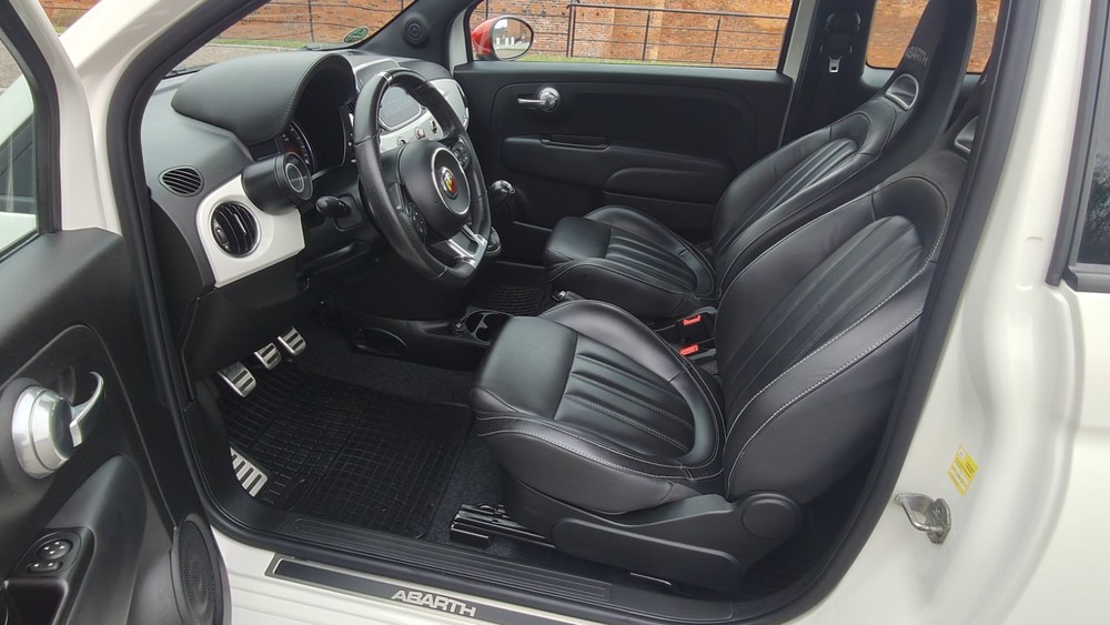 Fiat 500 76.804 km 16.500 &euro; Berlin 10178
