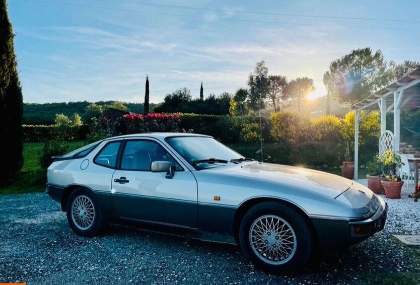 924