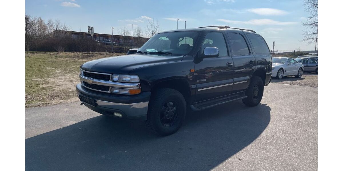 Chevrolet Tahoe 227.000 km 11.900 &euro; DAHLEWITZ 15827
