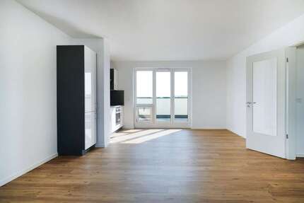 Wohnung Berlin Reinickendorf - 4 Zimmer, 109 m&sup2;, 2.080&euro; | Angebot:26238083