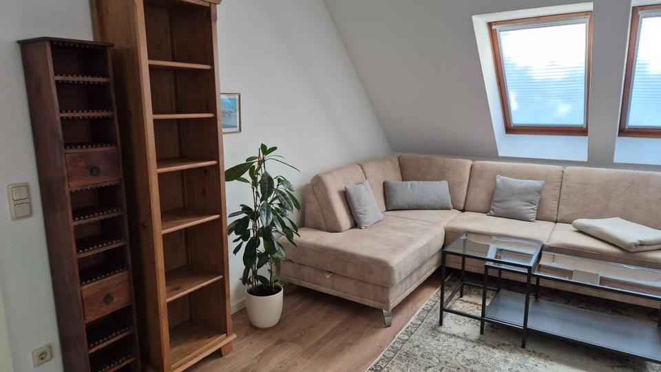 Dachgeschoßwohnung Hohen Neuendorf - 2 Zimmer, 45 m&sup2;, 988&euro; | Angebot:24463102