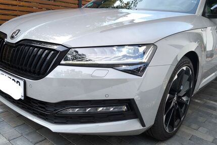 Skoda Superb 54.000 km 27.299 &euro; Berlin 13129