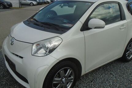 Toyota IQ 108.000 km 3.950 &euro; Wildau 15745
