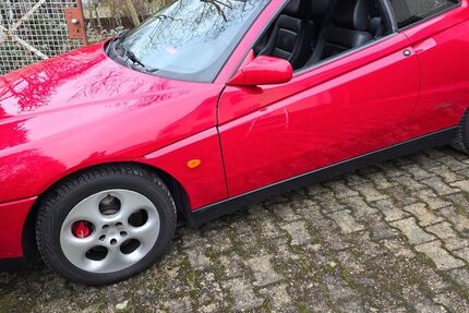 Alfa Romeo GTV 74.500 km 13.500 € Berlin 12349