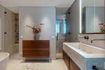 Luxury. Location. Lifestyle. - Designikone an der Spree