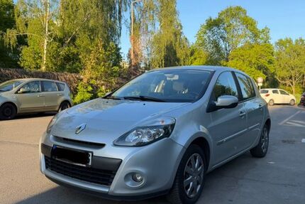 Renault Clio 146.000 km 4.700 &euro; Berlin 12353