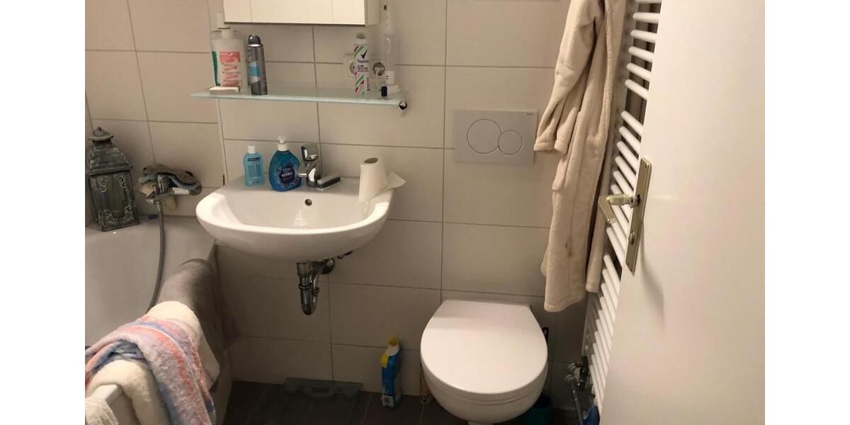 Etagenwohnung Berlin Charlottenburg-Wilmersdorf - 2 Zimmer, 70 m&sup2;, 1.250&euro; | Angebot:24693579