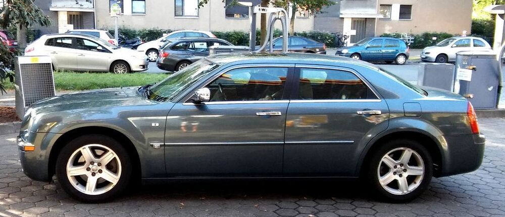 300C