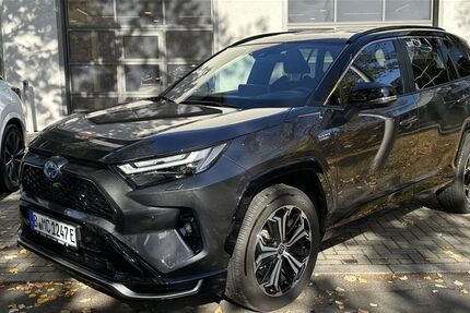 Toyota RAV 4 12.000 km 57.450 &euro; Berlin 13403