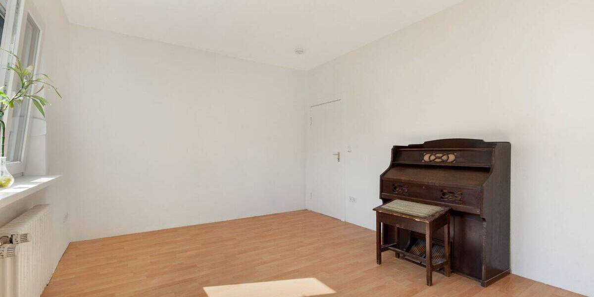 Etagenwohnung Berlin Borsigwalde - 2 Zimmer, 61 m&sup2;, 235.000&euro; | Angebot:26093182