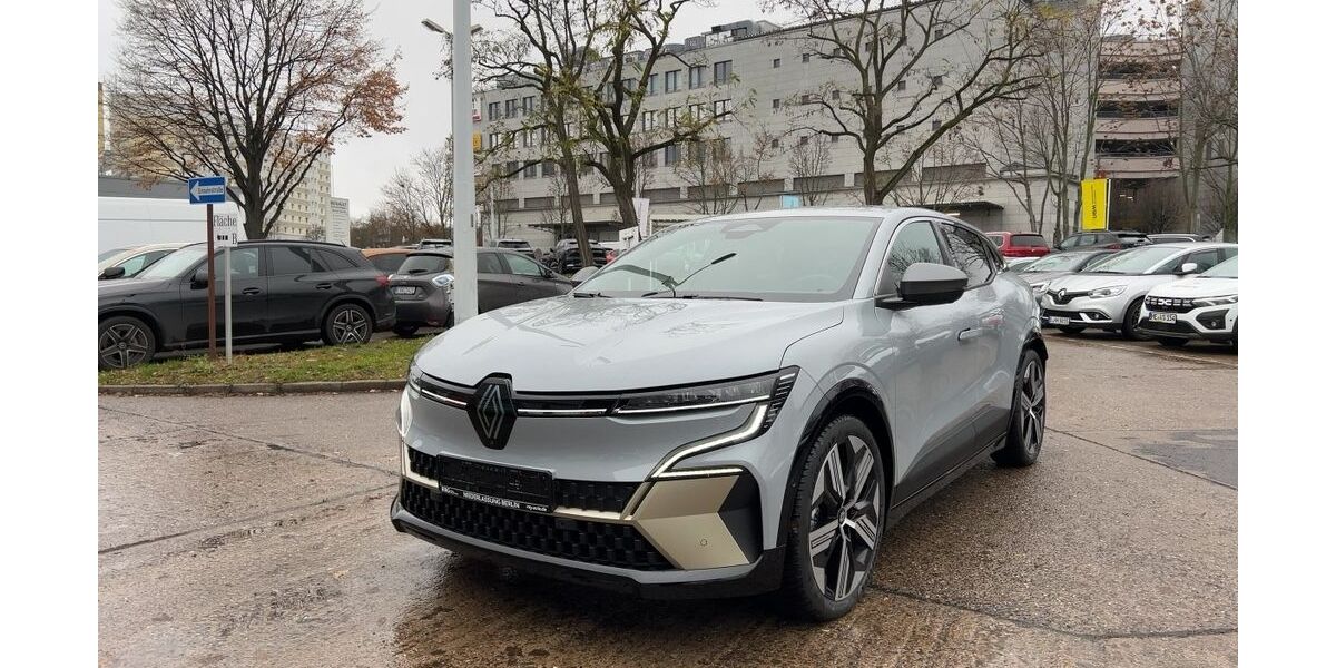 Renault Megane E-TECH 8.500 km 33.590 &euro; Berlin 13055