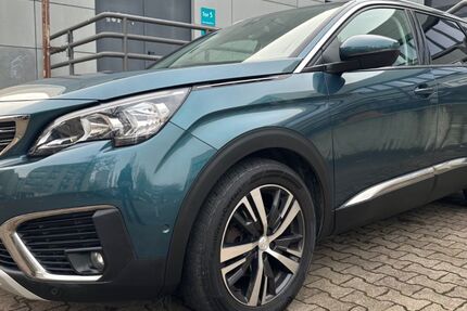 Peugeot 5008 141.622 km 13.980 &euro; Berlin 13353