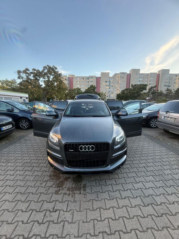 Audi Q7 283.000 km 15.000 € Berlin 13593