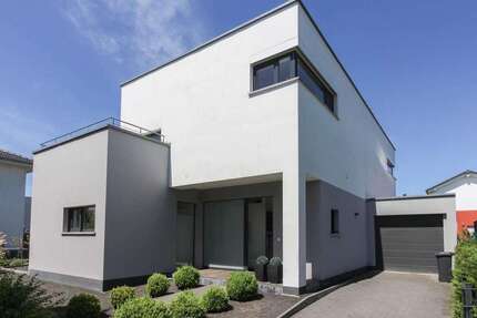 Haus Potsdam - 5 Zimmer, 187 m&sup2;, 2.800&euro; | Angebot:24529739