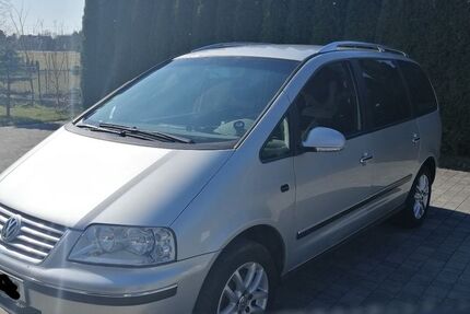 VW Sharan 283.168 km 4.500 &euro; Berlin 12105