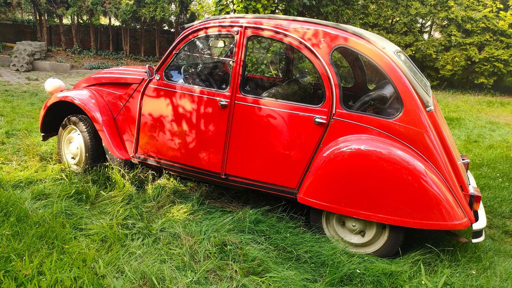 Citroen 2 CV 86.848 km 9.500 &euro; Birkenwerder 16547