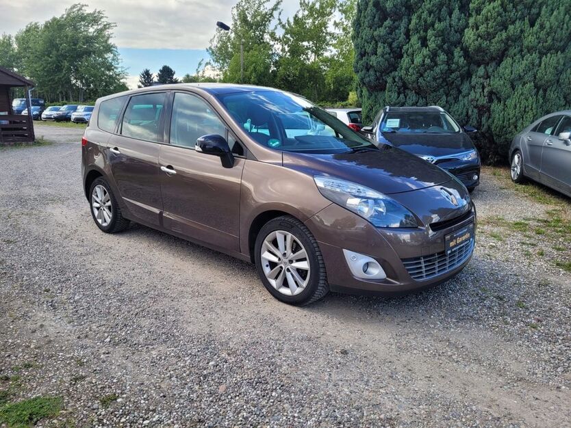Renault Scenic 230.000 km 3.790 € Berlin 13127