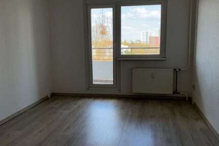 Wohnung Berlin Friedrichsfelde - 3 Zimmer, 71 m&sup2;, 969&euro; | Angebot:26033237