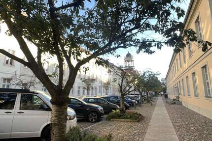 Wohnung Potsdam Berliner Vorstadt - 2 Zimmer, 121 m&sup2;, 1.700&euro; | Angebot:23381630