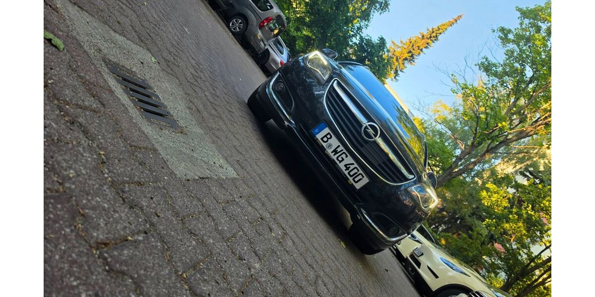 Opel Insignia 213.000 km 5.850 &euro; berlin 12359