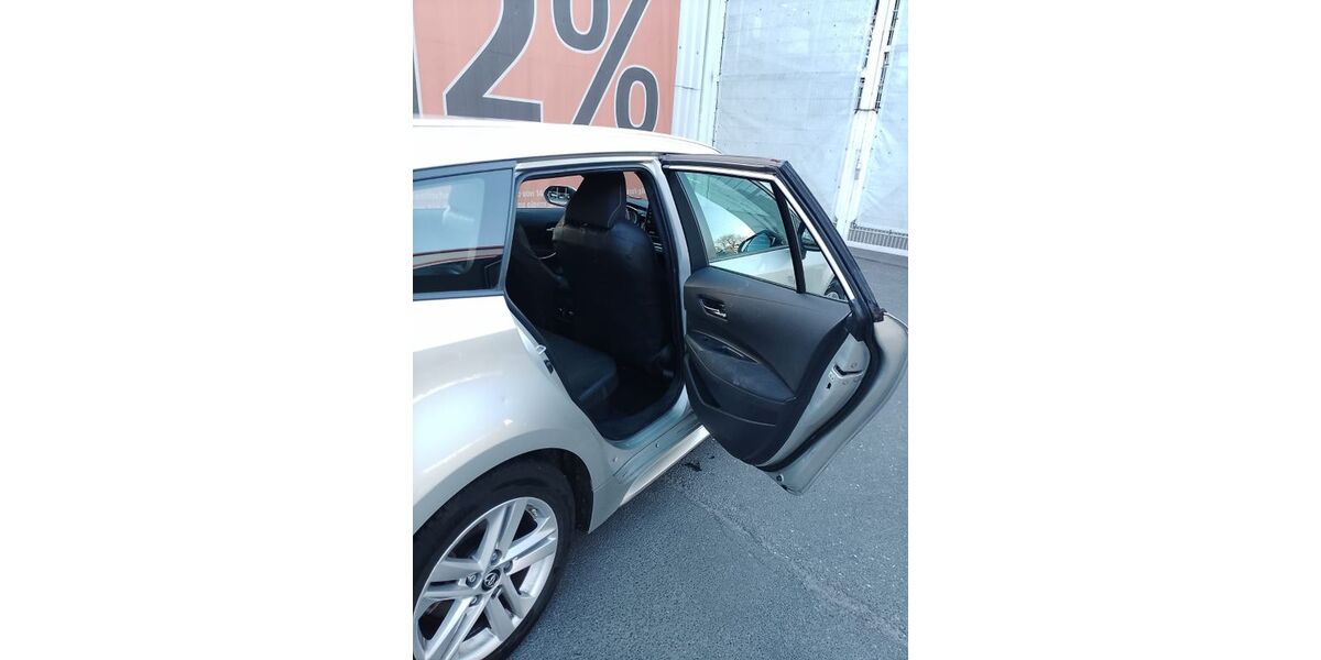 Toyota Corolla 245.002 km 10.500 &euro; Berlin 13581