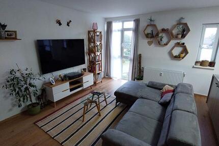 Wohnung Berlin Marzahn-Hellersdorf - 2.5 Zimmer, 70 m&sup2;, 1.350&euro; | Angebot:24658494