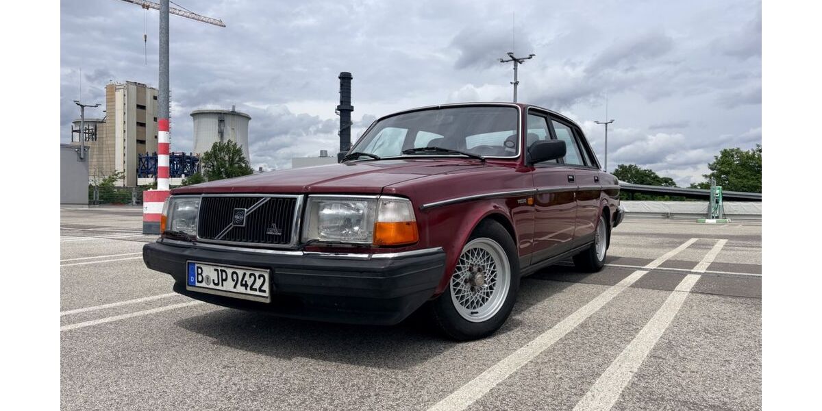 Volvo 240 239.000 km 7.950 &euro; Berlin 12249