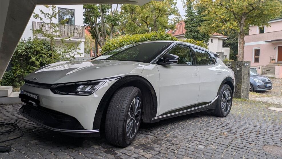 Kia EV6 23.500 km 34.200 € Berlin 13186